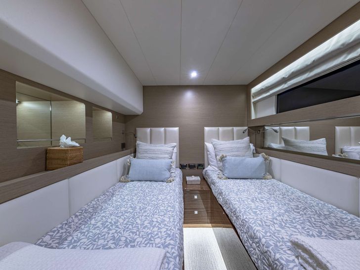 OMAKASE Horizon PC68 - Twin Cabin OMAKASE Horizon PC68 - Twin Cabin