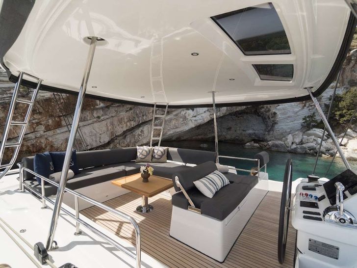 NAVYA Lagoon 51 - flybridge NAVYA Lagoon 51 - flybridge