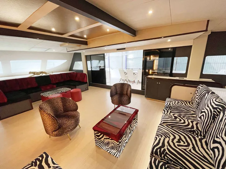 SKYE - Matrix 80,saloon seating area SKYE - Matrix 80,saloon seating area