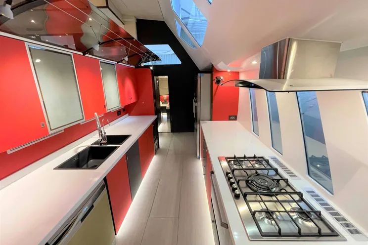 Charter Yacht SKYE - Matrix 80 - 5 Cabins - Tortola - Virgin Gorda - British Virgin Islands - Leewards - Caribbean