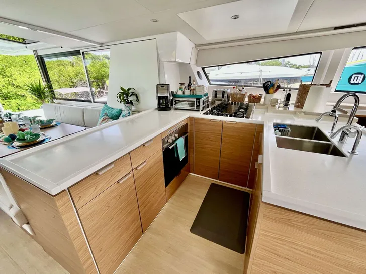 DOCK HOLIDAY Bali 4.6 - galley wide shot DOCK HOLIDAY Bali 4.6 - galley wide shot