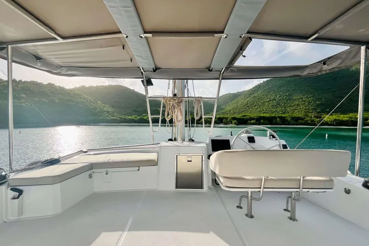 Charter Yacht DOCK HOLIDAY - Bali 5.4 - St. Thomas - St John - St. Croix - USVI - Caribbean