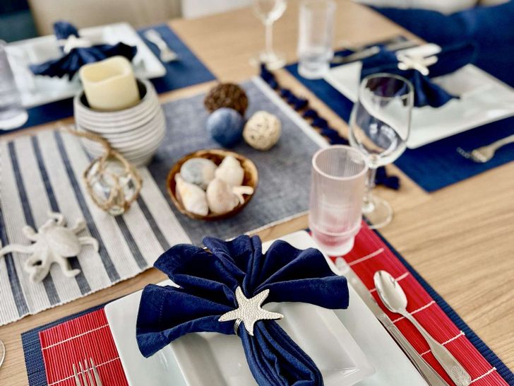 DOCK HOLIDAY Bali 4.6 - dining set up DOCK HOLIDAY Bali 4.6 - dining set up