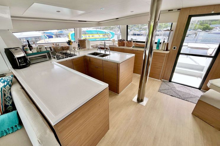 Charter Yacht DOCK HOLIDAY - Bali 5.4 - St. Thomas - St John - St. Croix - USVI - Caribbean