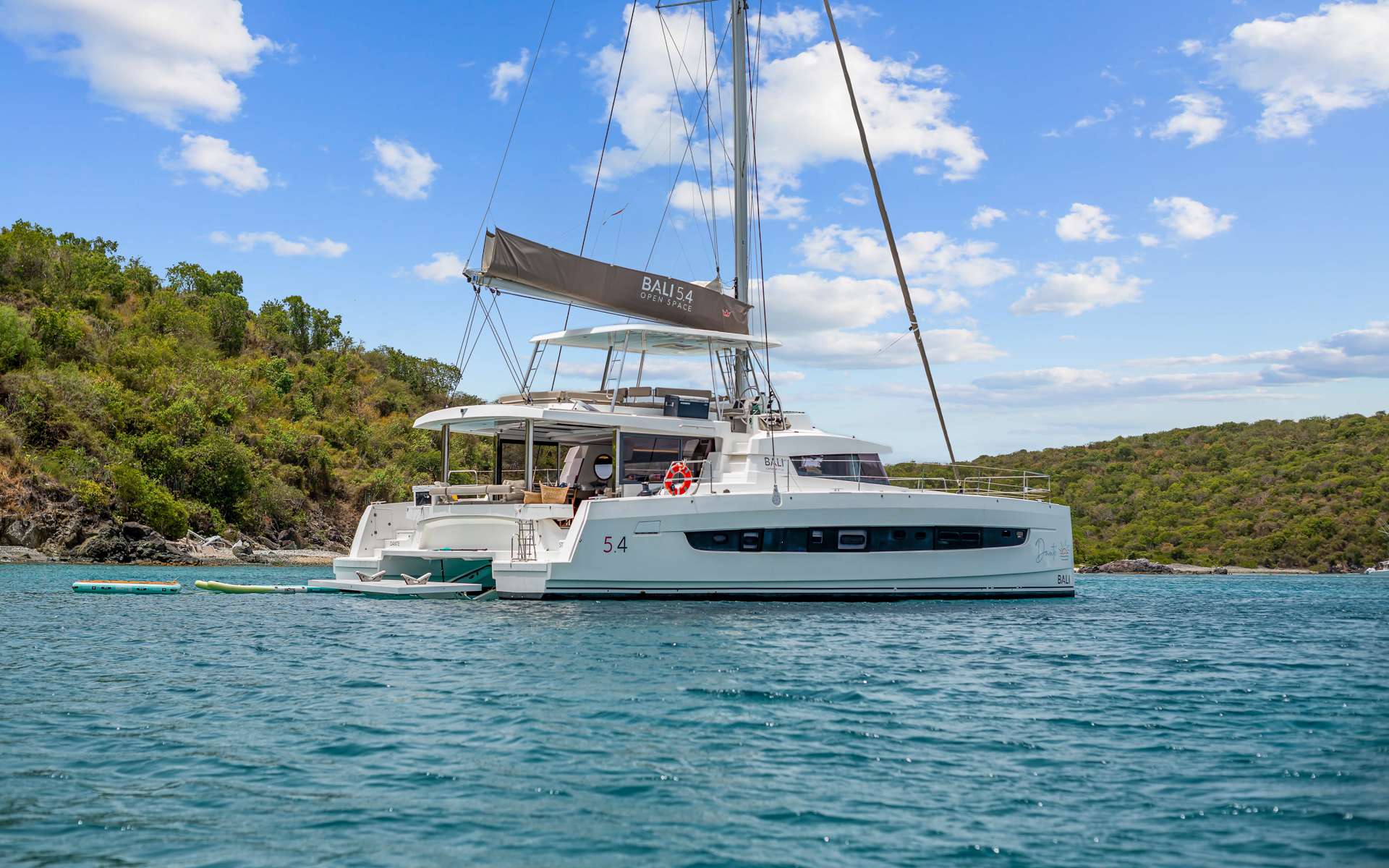 DANTE Bali 5.4 - anchored aft shot