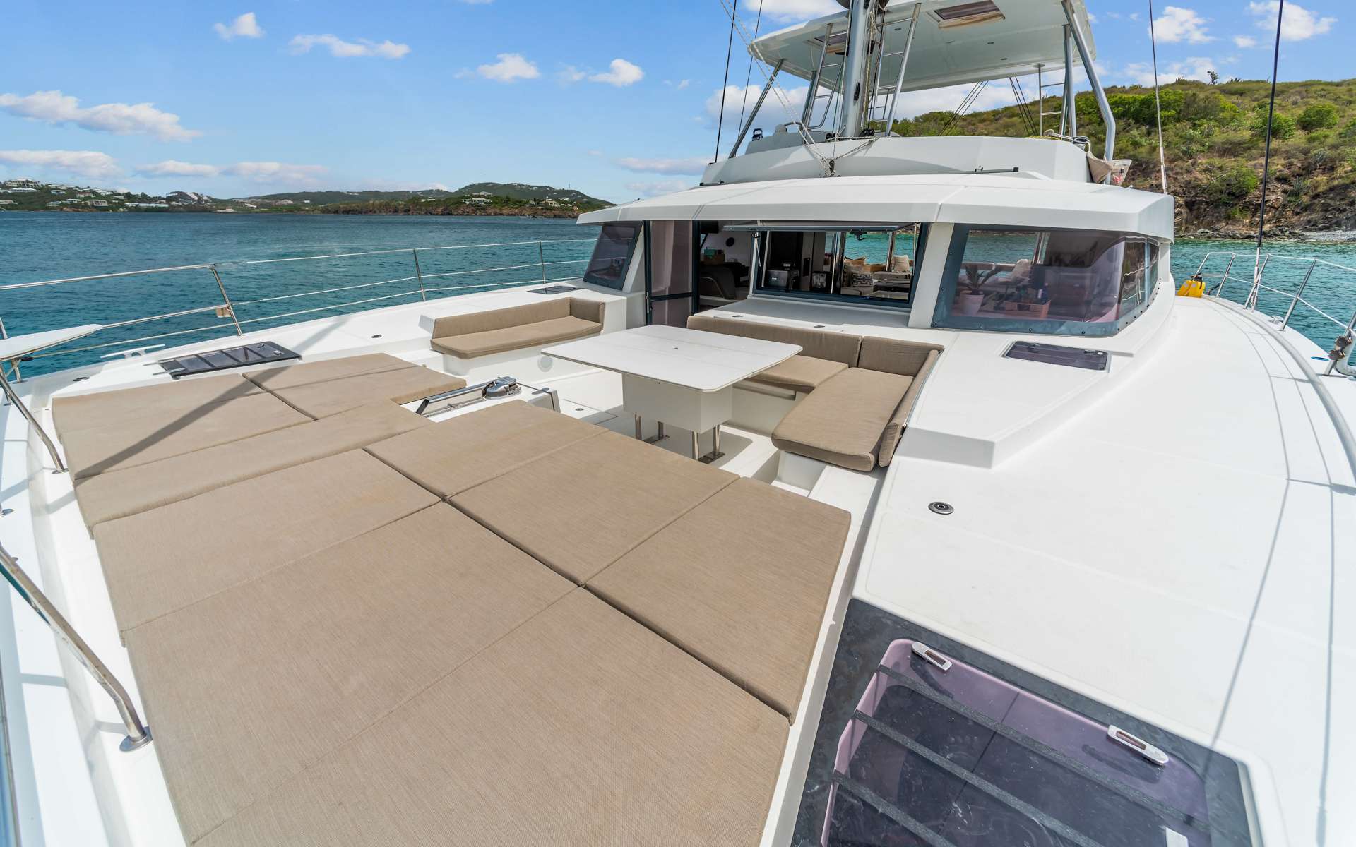 DANTE Bali 5.4 - foredeck