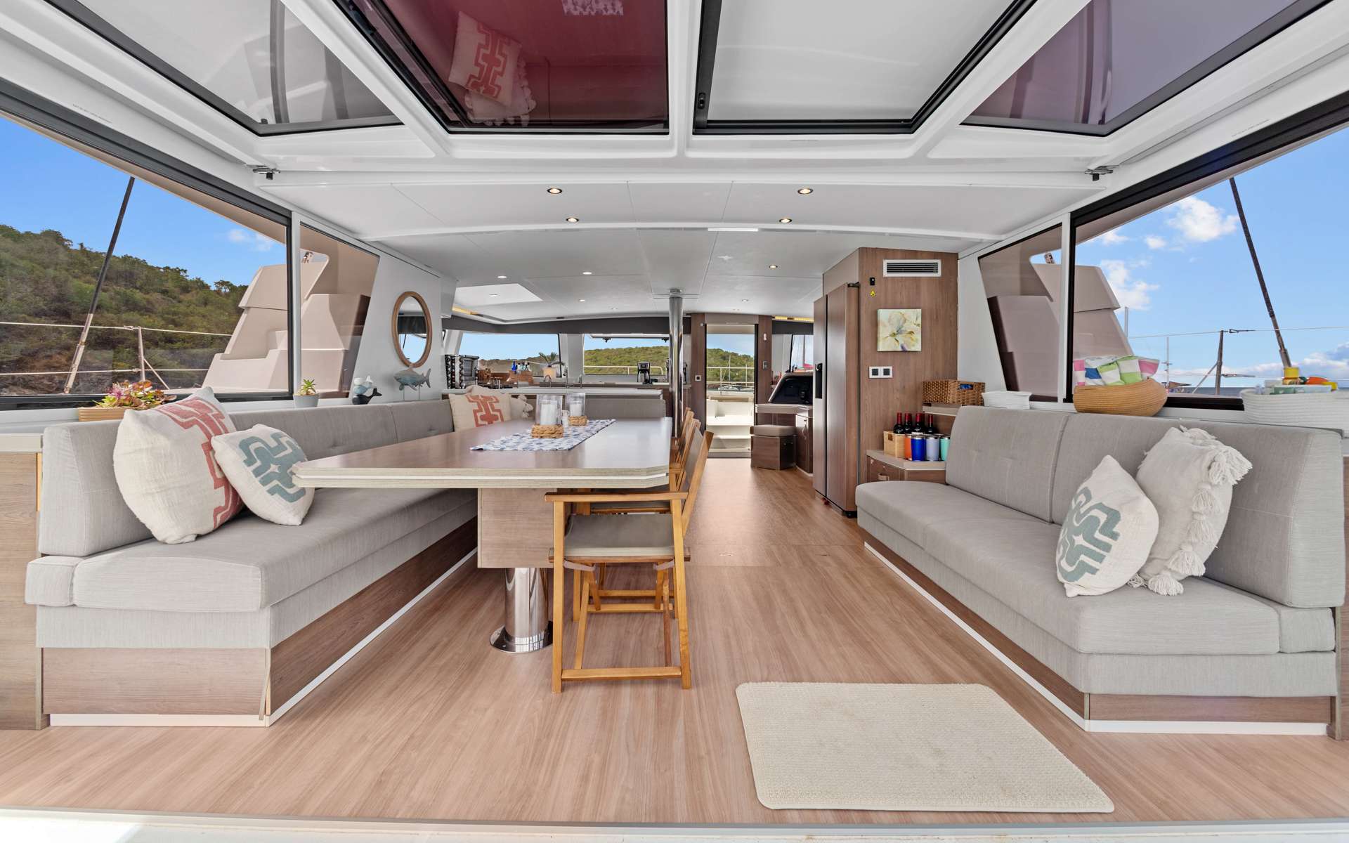 DANTE Bali 5.4 - saloon