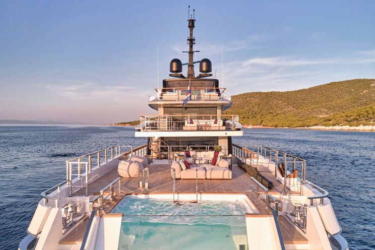 Charter Yacht PARA BELLUM - San Lorenzo 47 m - 5 Cabins - Naples - Sicily - Sardinia - Italy - Corsica - French Riviera - Indian Ocean - Red Sea - Dubai - UAE - Southeast Asia