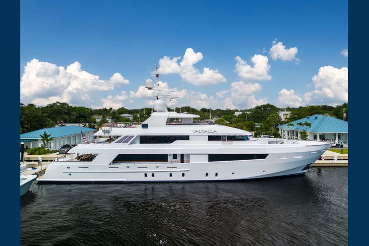 Charter Yacht VALHALLA - Northern Marine 151 - 5 Cabins - Fort Lauderdale - Nassau - Exumas - Bahamas