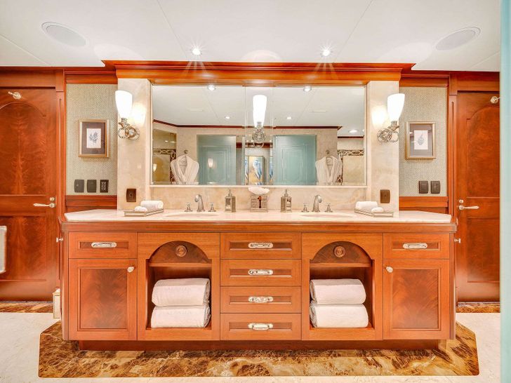 VALHALLA - Northern Marine 151,master cabin bathroom VALHALLA - Northern Marine 151,master cabin bathroom