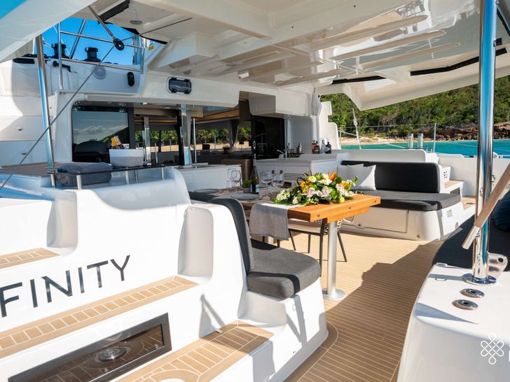 INFINITY Lagoon 46 - aft deck INFINITY Lagoon 46 - aft deck
