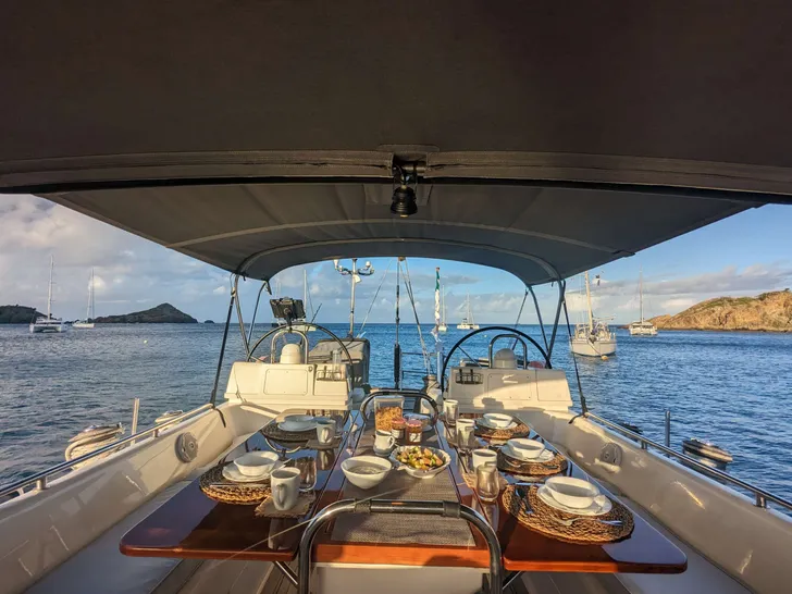 ELVIS MAGIC Oyster Marine 66 - upper deck alfresco dining area ELVIS MAGIC Oyster Marine 66 - upper deck alfresco dining area