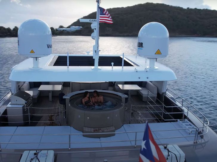 NAUTI NICKEL Sunreef 80 - Flybridge with Jacuzzi NAUTI NICKEL Sunreef 80 - Flybridge with Jacuzzi