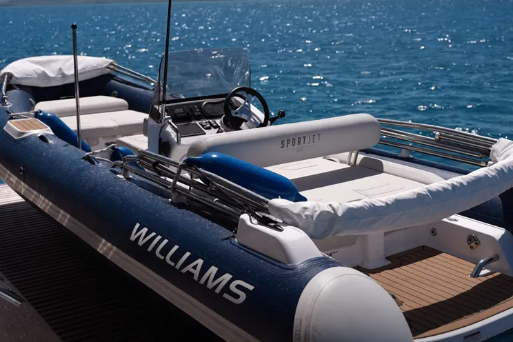 Charter Yacht NAUTI NICKEL - Sunreef 80 Power Catamaran - 5 Cabins - US Virgin Islands - British Virgin Islands - Leewards - Caribbean