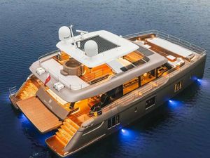 NAUTI NICKEL - Sunreef 80 Power Catamaran - 5 Cabins - US Virgin Islands - British Virgin Islands - Leewards - Caribbean NAUTI NICKEL - Sunreef 80 Power Catamaran - 5 Cabins - US Virgin Islands - British Virgin Islands - Leewards - Caribbean