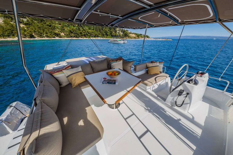 Charter Yacht SOLAR WINDS - Bali 4.8 Open Space - St. Thomas - St John - St Croix - USVI - Caribbean