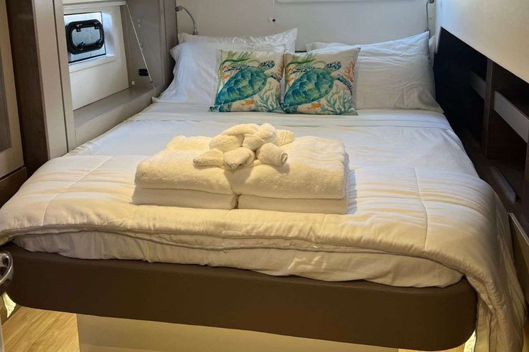 Charter Yacht SOLAR WINDS - Bali 4.8 Open Space - St. Thomas - St John - St Croix - USVI - Caribbean