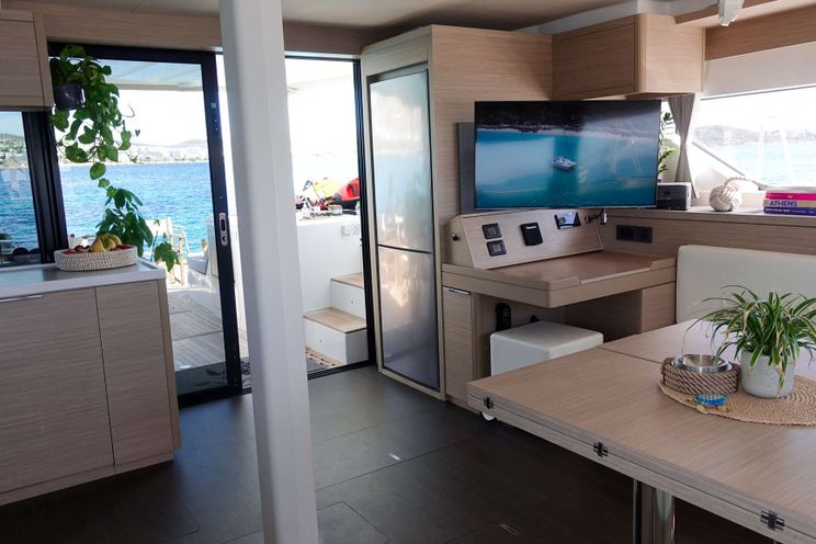 Charter Yacht ESPERANCE - Lagoon 55 - 5 Cabins - Athens - Mykonos - Paros - Cyclades - Greece