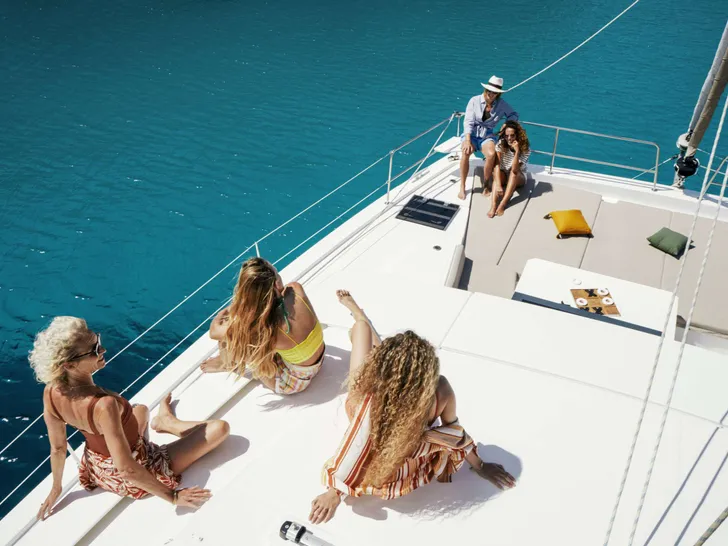 MARTINON Bali 4.8 - guests on the foredeck MARTINON Bali 4.8 - guests on the foredeck