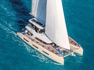 REVE BLEU - Lagoon Sixty 5 - 4 Cabins - Split - Dubrovnik - Hvar - Croatia REVE BLEU - Lagoon Sixty 5 - 4 Cabins - Split - Dubrovnik - Hvar - Croatia