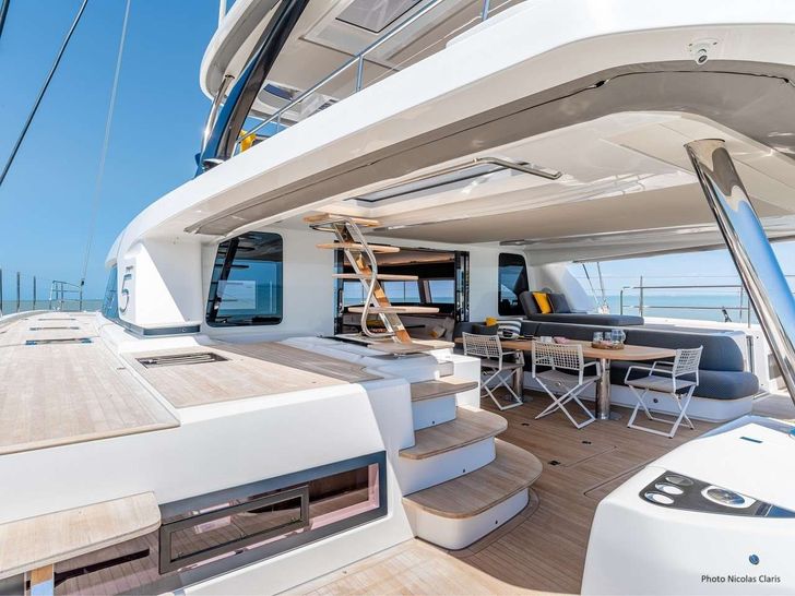 REVE BLEU Lagoon Sixty 5 - aft deck REVE BLEU Lagoon Sixty 5 - aft deck