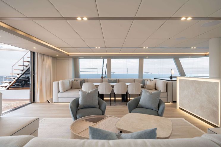 Charter Yacht ENTRE4 - Sunreef 80 - 4 Cabins - St Vincent - The Grenadines - Windwards - Caribbean