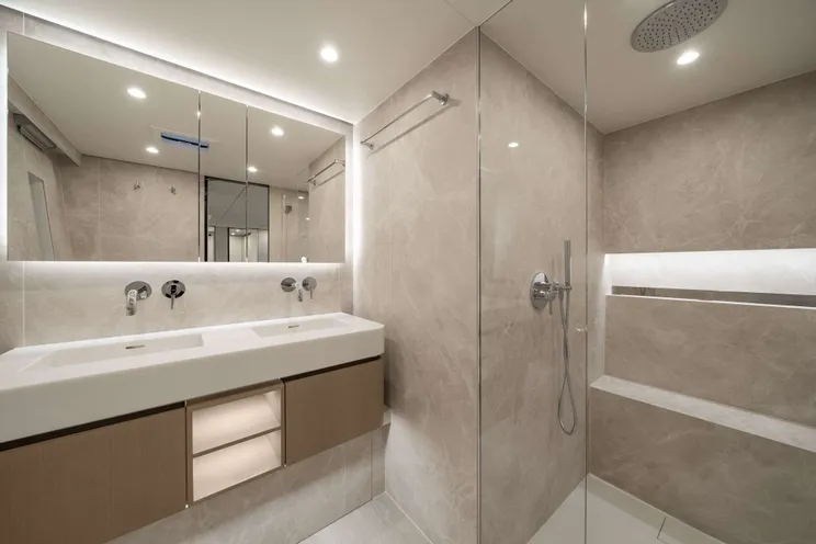 Charter Yacht ENTRE4 - Sunreef 80 - 4 Cabins - St Vincent - The Grenadines - Windwards - Caribbean