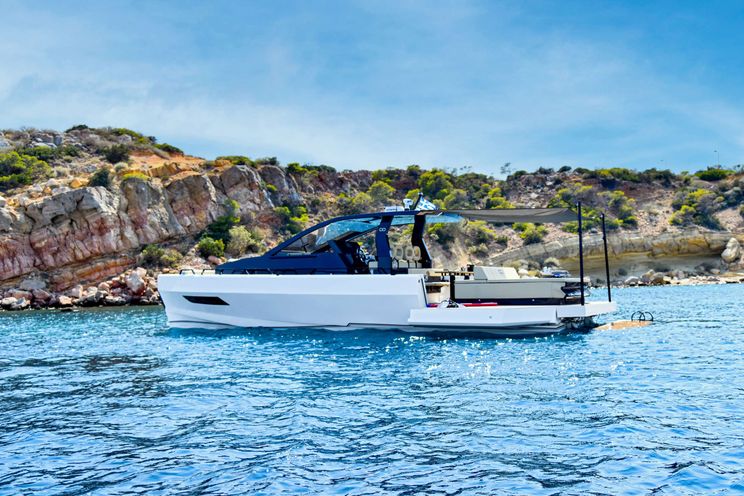 Charter Yacht BIG BALLOON - Seanfinity T5 - 2 Cabins - Athens - Mykonos - Paros - Cyclades - Greece