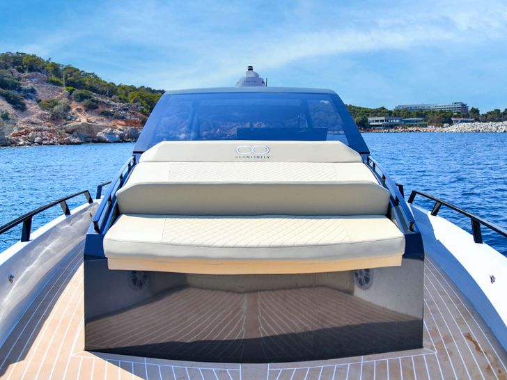 BIG BALLOON Seanfinity T5 - foredeck BIG BALLOON Seanfinity T5 - foredeck