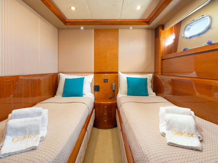 GEKTOR Princess 84 - twin cabin 1 GEKTOR Princess 84 - twin cabin 1