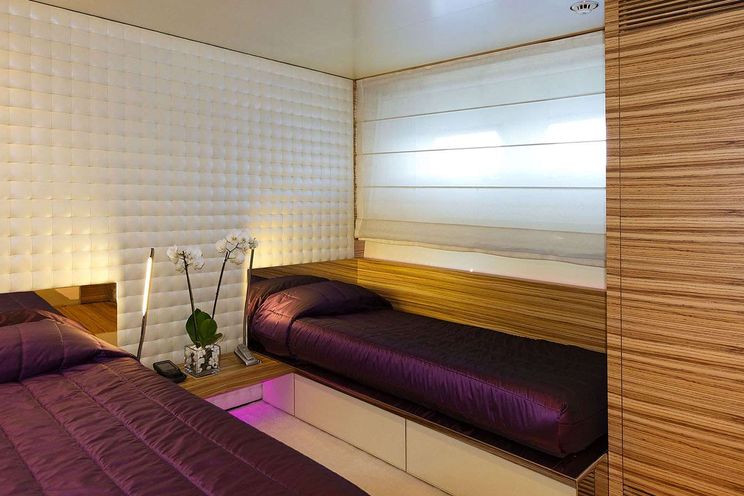 Charter Yacht MABROUK - Cantieri di Pisa Akhir 38 - 5 Cabins - Athens - Mykonos - Paros - Cyclades - Greece