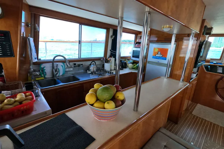 Charter Yacht PANDORA - Alliaura Marine Privilege 48 - 3 Cabins - Nassau - Exumas - Bahamas