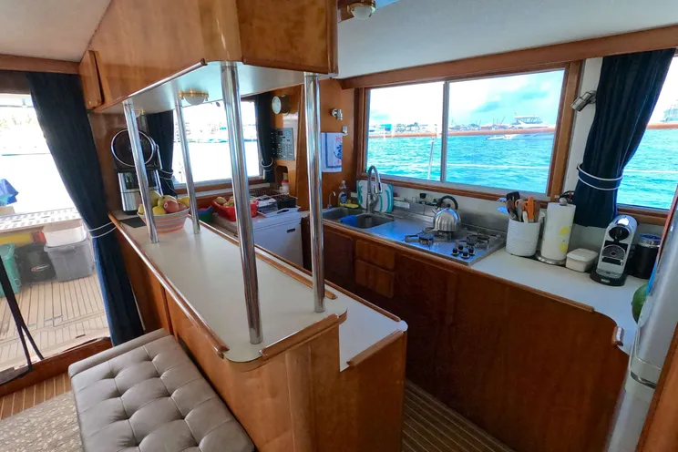 Charter Yacht PANDORA - Alliaura Marine Privilege 48 - 3 Cabins - Nassau - Exumas - Bahamas