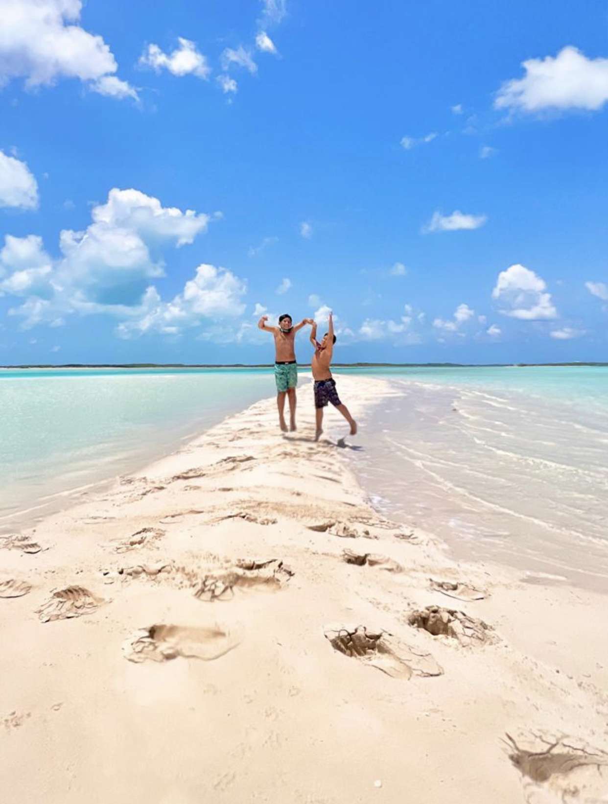 Charter Yacht PANDORA - Alliaura Marine Privilege 48 - 3 Cabins - Nassau - Exumas - Bahamas