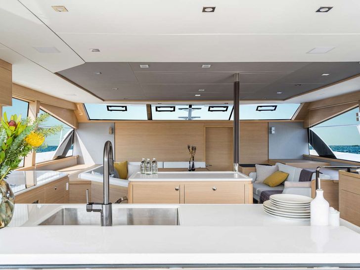 PAINTED PELICAN Aquila 54 - Galley PAINTED PELICAN Aquila 54 - Galley