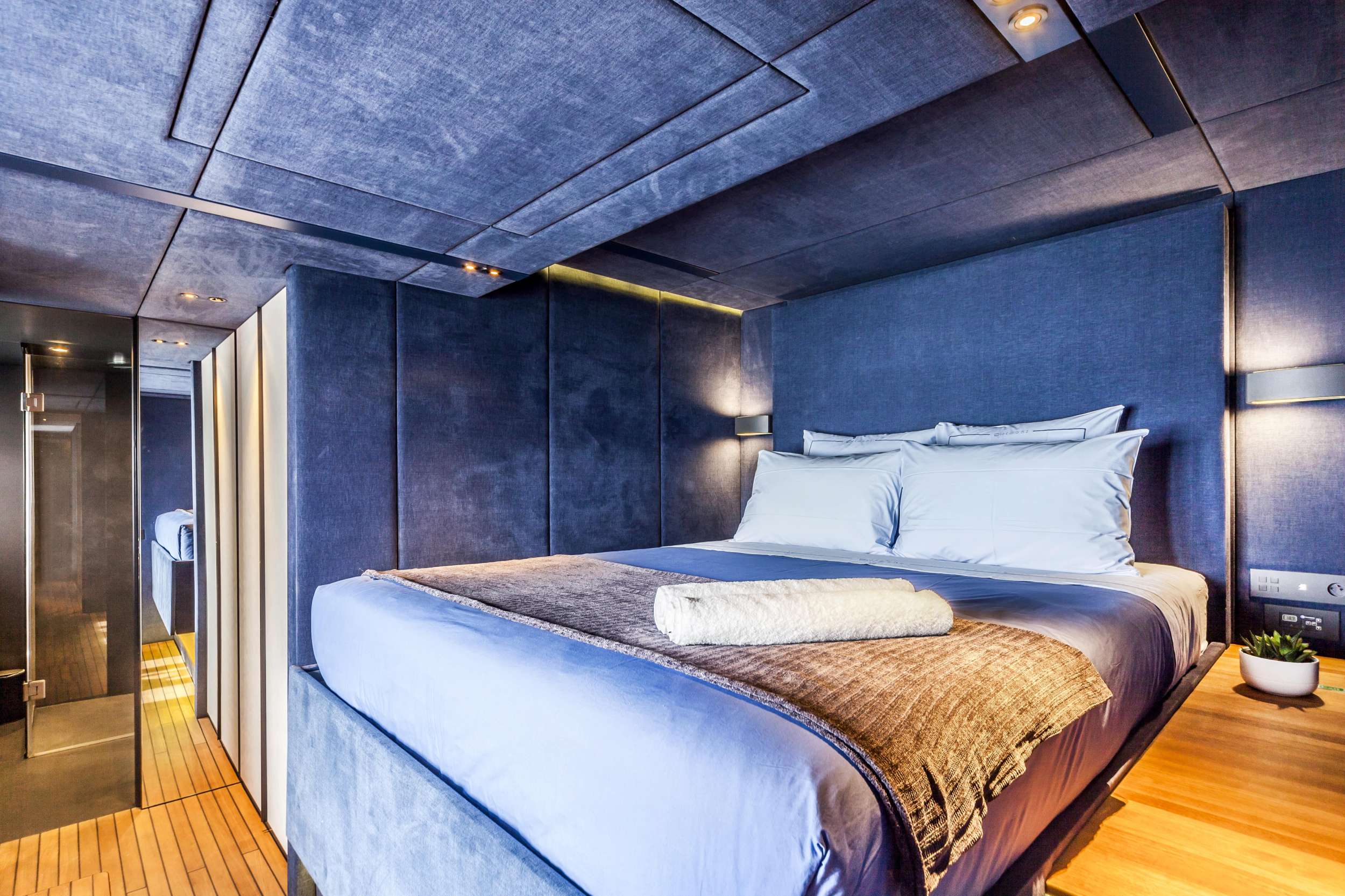 MIDORI Sunreef Supreme 68 - Primary Bedroom