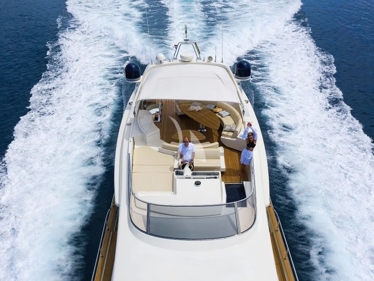 888 Riva 85 Opera Super - flybridge 888 Riva 85 Opera Super - flybridge