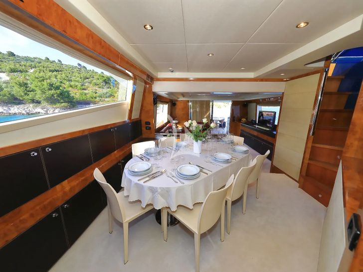 888 Riva 85 Opera Super - main dining area 888 Riva 85 Opera Super - main dining area