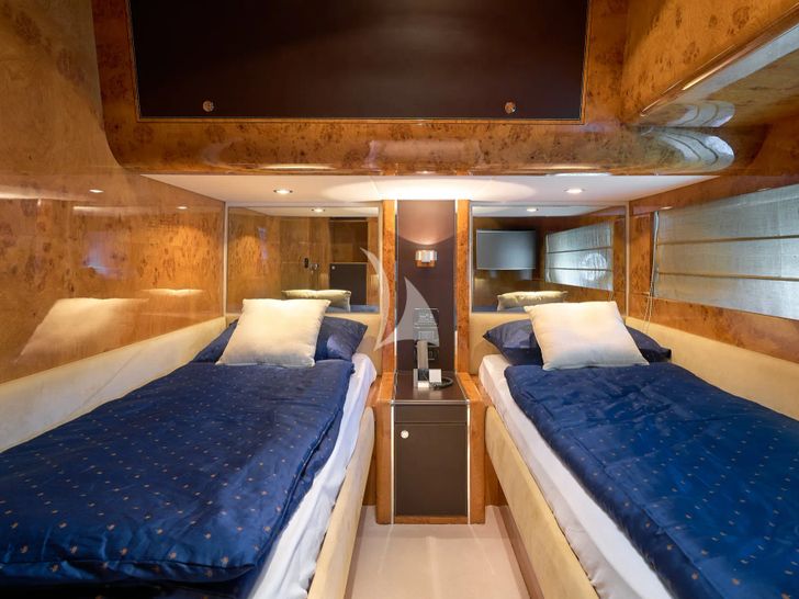 888 Riva 85 Opera Super - twin cabin 1 888 Riva 85 Opera Super - twin cabin 1