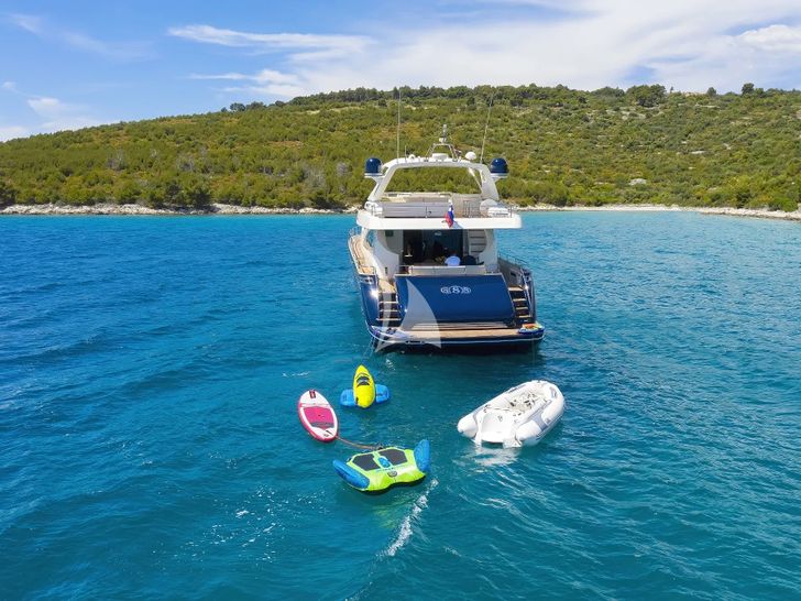 888 Riva 85 Opera Super - water toys 888 Riva 85 Opera Super - water toys