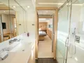D2 Fountaine Pajot 67 - master cabin bathroom D2 Fountaine Pajot 67 - master cabin bathroom