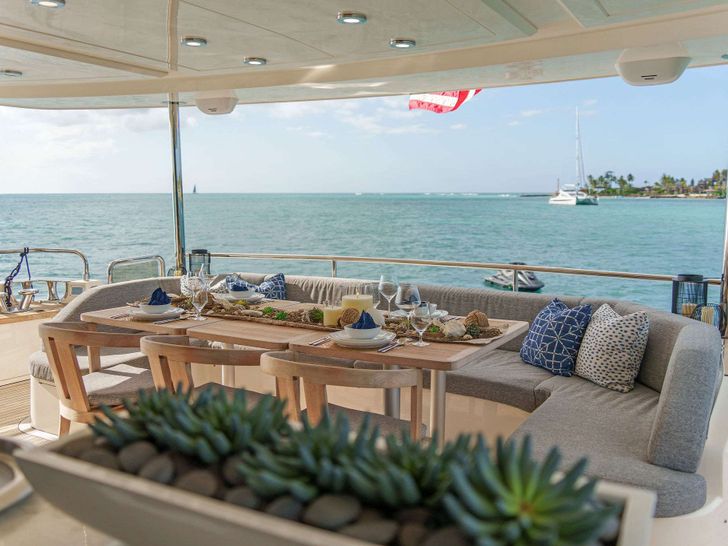 CURRENT $SEA - Princes Viking 95,aft alfresco dining set up CURRENT $SEA - Princes Viking 95,aft alfresco dining set up