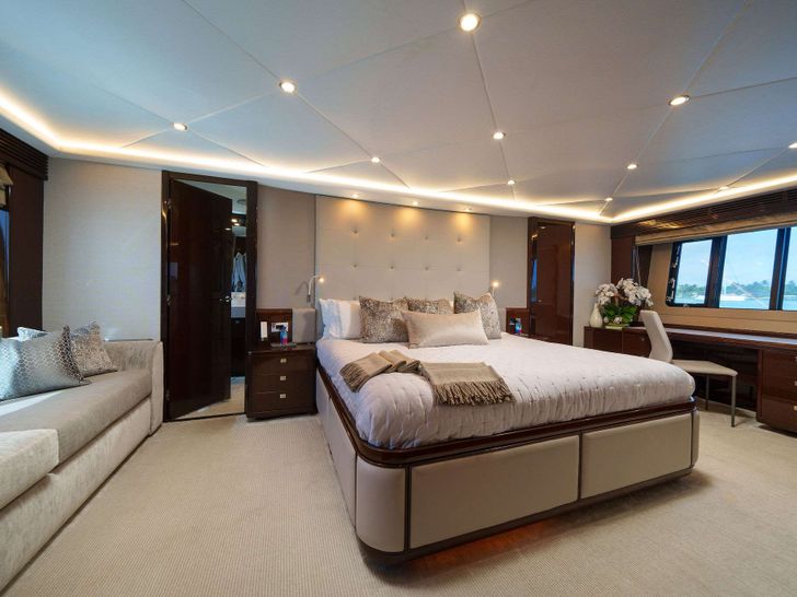 CURRENT $SEA - Princes Viking 95,master cabin CURRENT $SEA - Princes Viking 95,master cabin