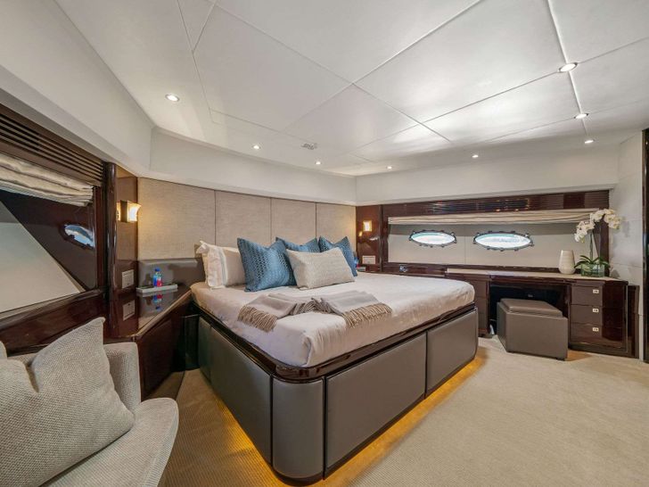 CURRENT $SEA - Princes Viking 95,VIP king cabin CURRENT $SEA - Princes Viking 95,VIP king cabin
