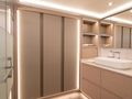 SERENISSIMA III Fountaine Pajot 80 - VIP cabin 1 bathroom SERENISSIMA III Fountaine Pajot 80 - VIP cabin 1 bathroom
