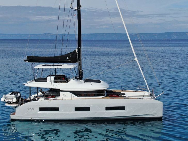 AGENDA 55 Lagoon 55 - side profile AGENDA 55 Lagoon 55 - side profile