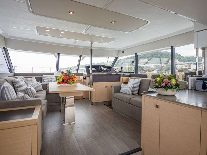 ENDLESS BEAUTY - Fountaine Pajot 44,interior panoramic shot ENDLESS BEAUTY - Fountaine Pajot 44,interior panoramic shot
