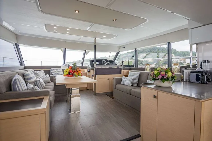 Charter Yacht ENDLESS BEAUTY - Fountaine Pajot 44 - 3 Cabins - Athens - Mykonos - Santorini - Greece