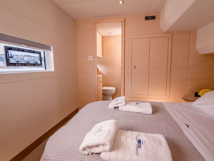 ENDLESS BEAUTY - Fountaine Pajot 44,VIP cabin 1 ENDLESS BEAUTY - Fountaine Pajot 44,VIP cabin 1