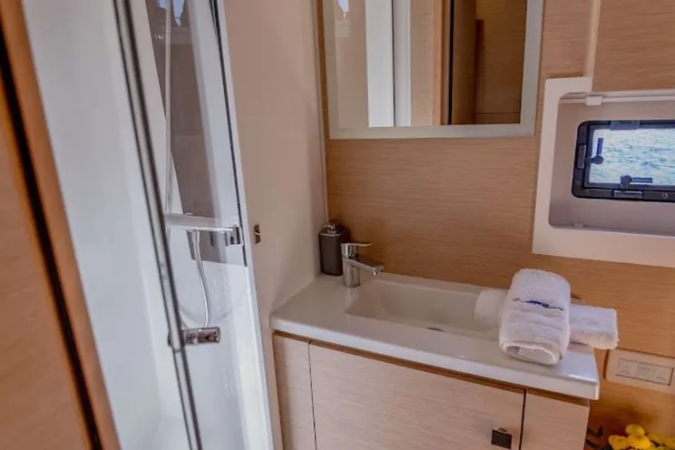 Charter Yacht ENDLESS BEAUTY - Fountaine Pajot 44 - 3 Cabins - Athens - Mykonos - Santorini - Greece